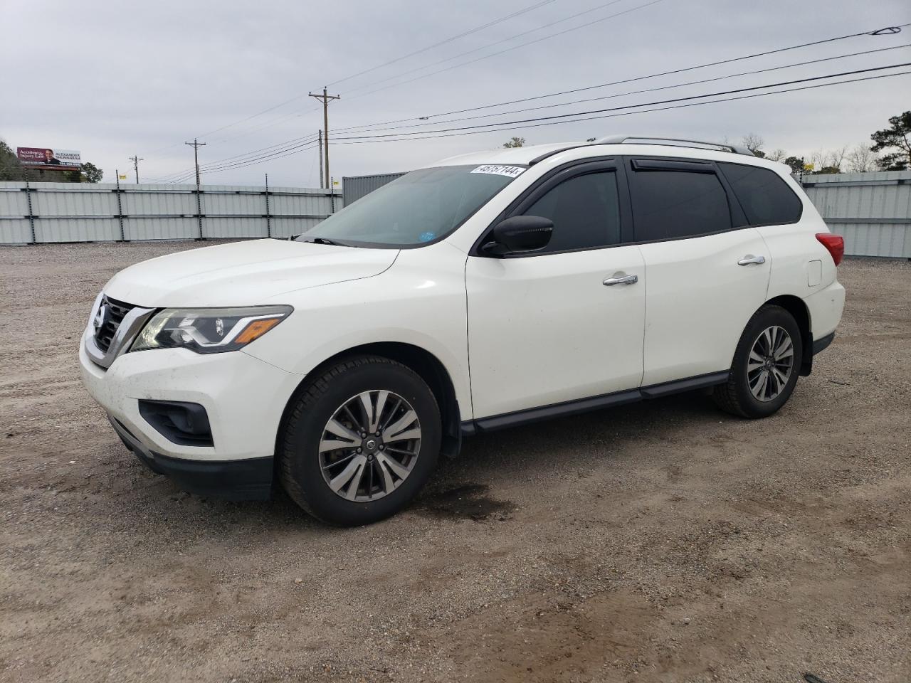 2017 NISSAN PATHFINDER