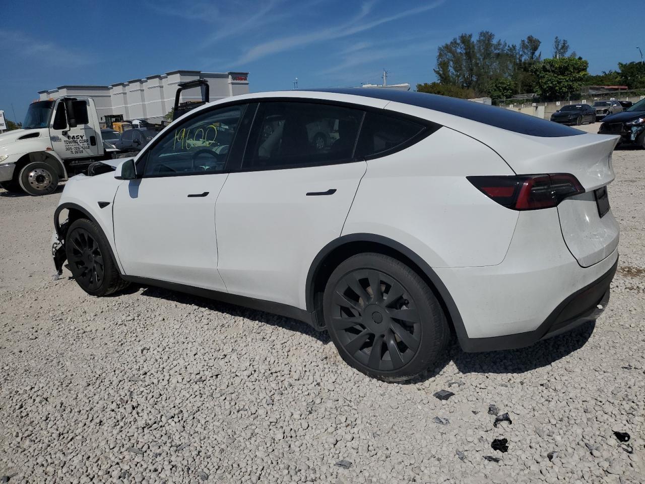 2023 TESLA MODEL Y - Фото 2