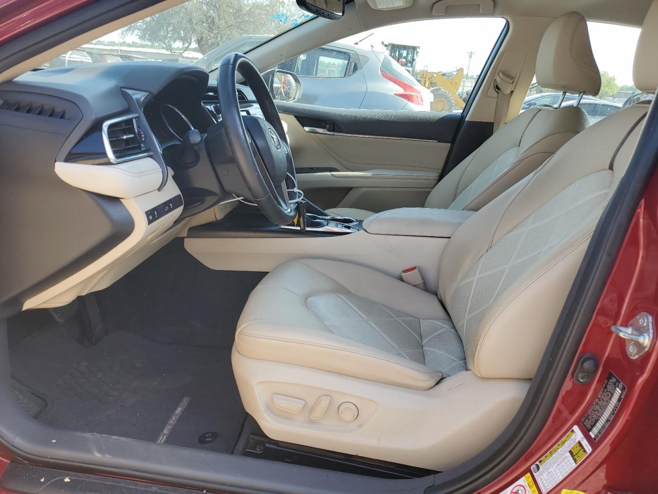 2018 TOYOTA CAMRY L - Фото 7