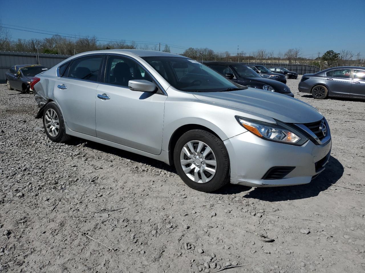 2017 NISSAN ALTIMA 2.5 - Фото 4
