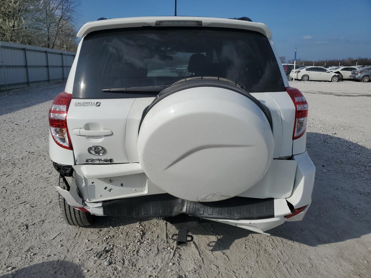 2011 TOYOTA RAV4 - Image 6