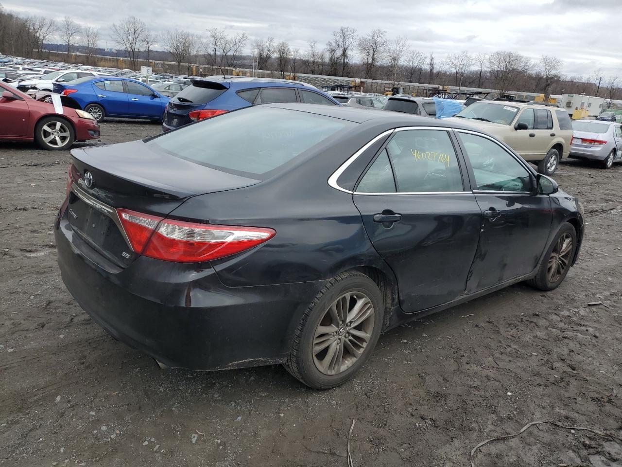2016 TOYOTA CAMRY LE - Фото 3