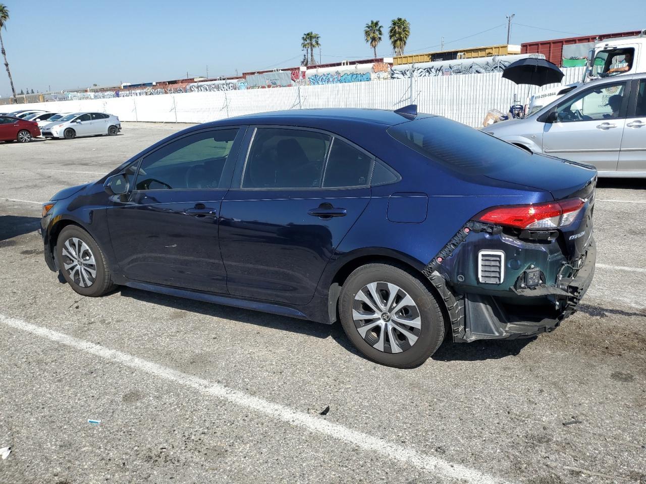 2022 TOYOTA COROLLA LE - Фото 2