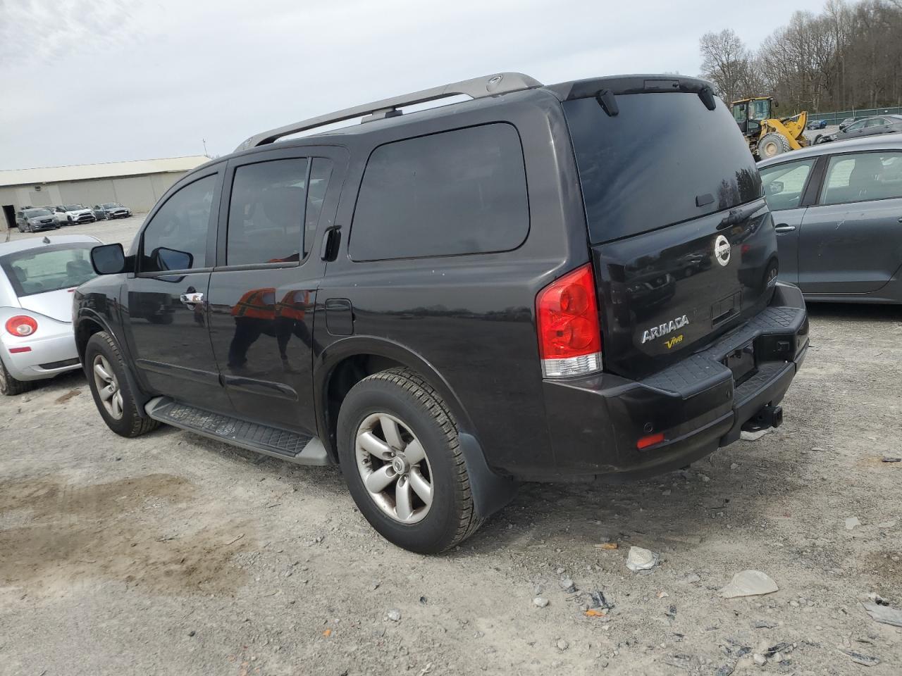 2015 NISSAN ARMADA SV - Фото 2