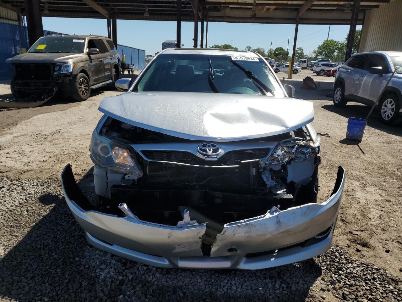 2014 TOYOTA CAMRY L - Image 5