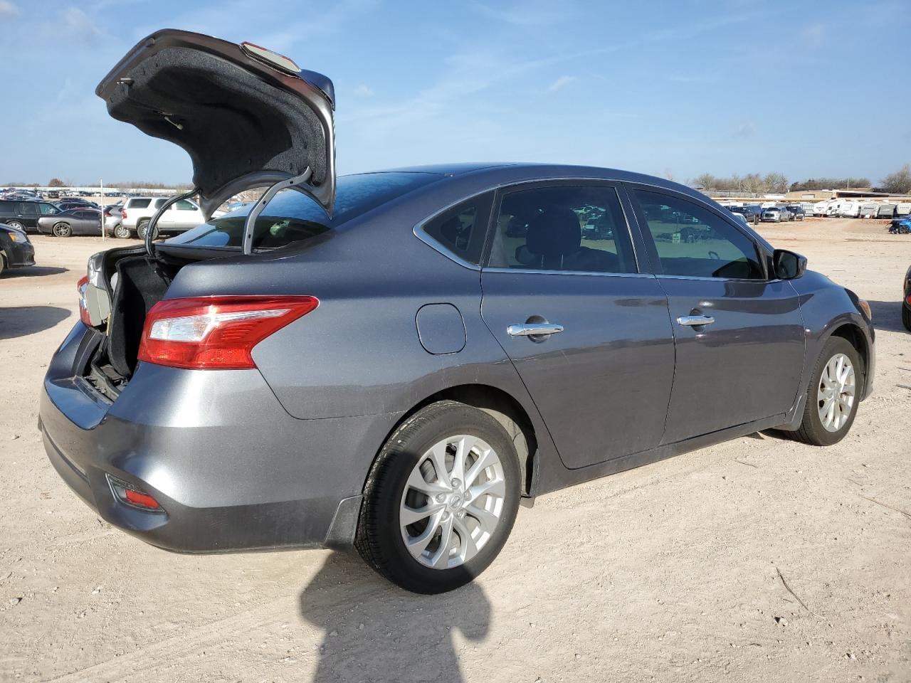 2017 NISSAN SENTRA S - Фото 3