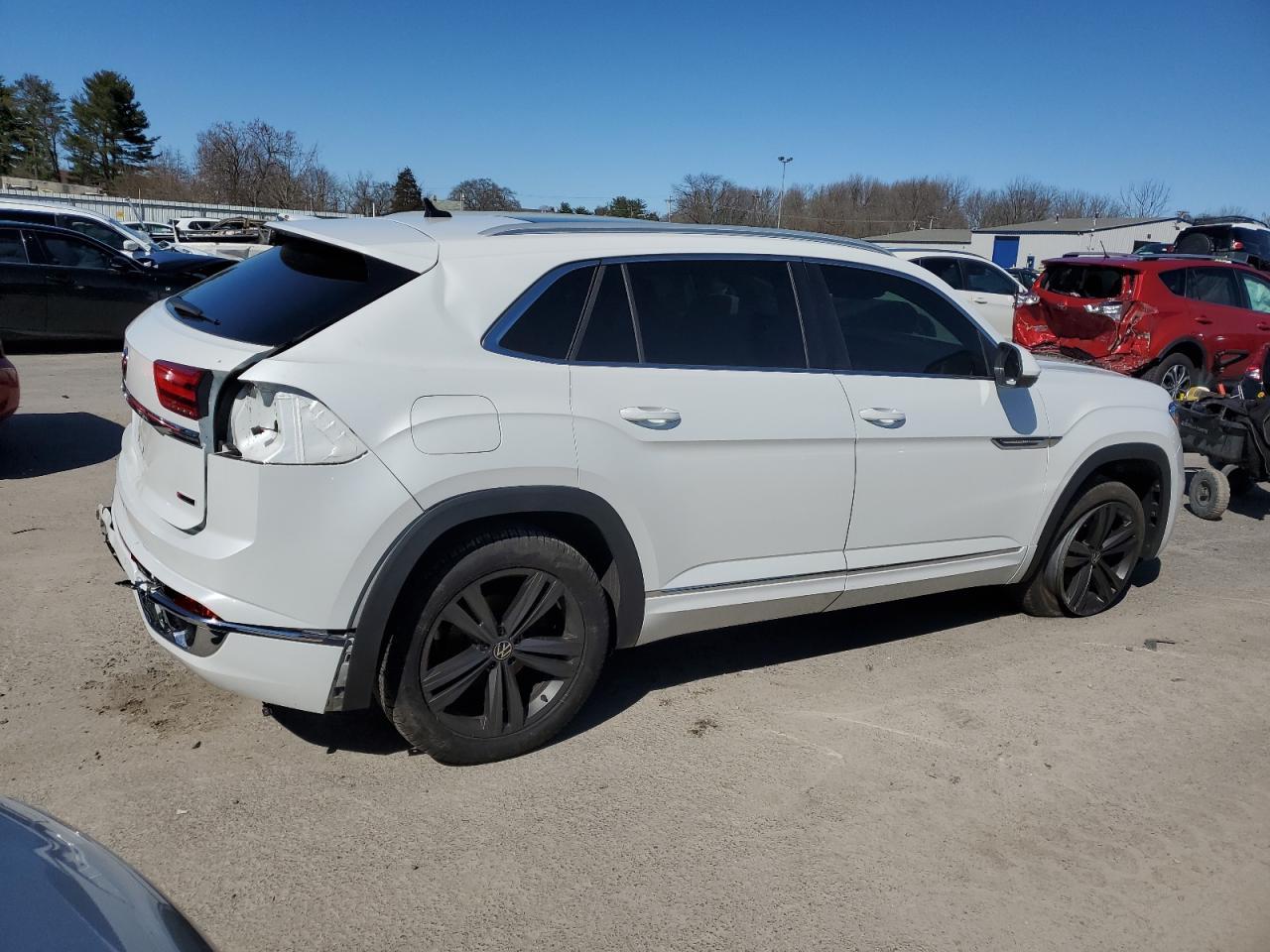 2022 VOLKSWAGEN ATLAS CROS - Фото 3