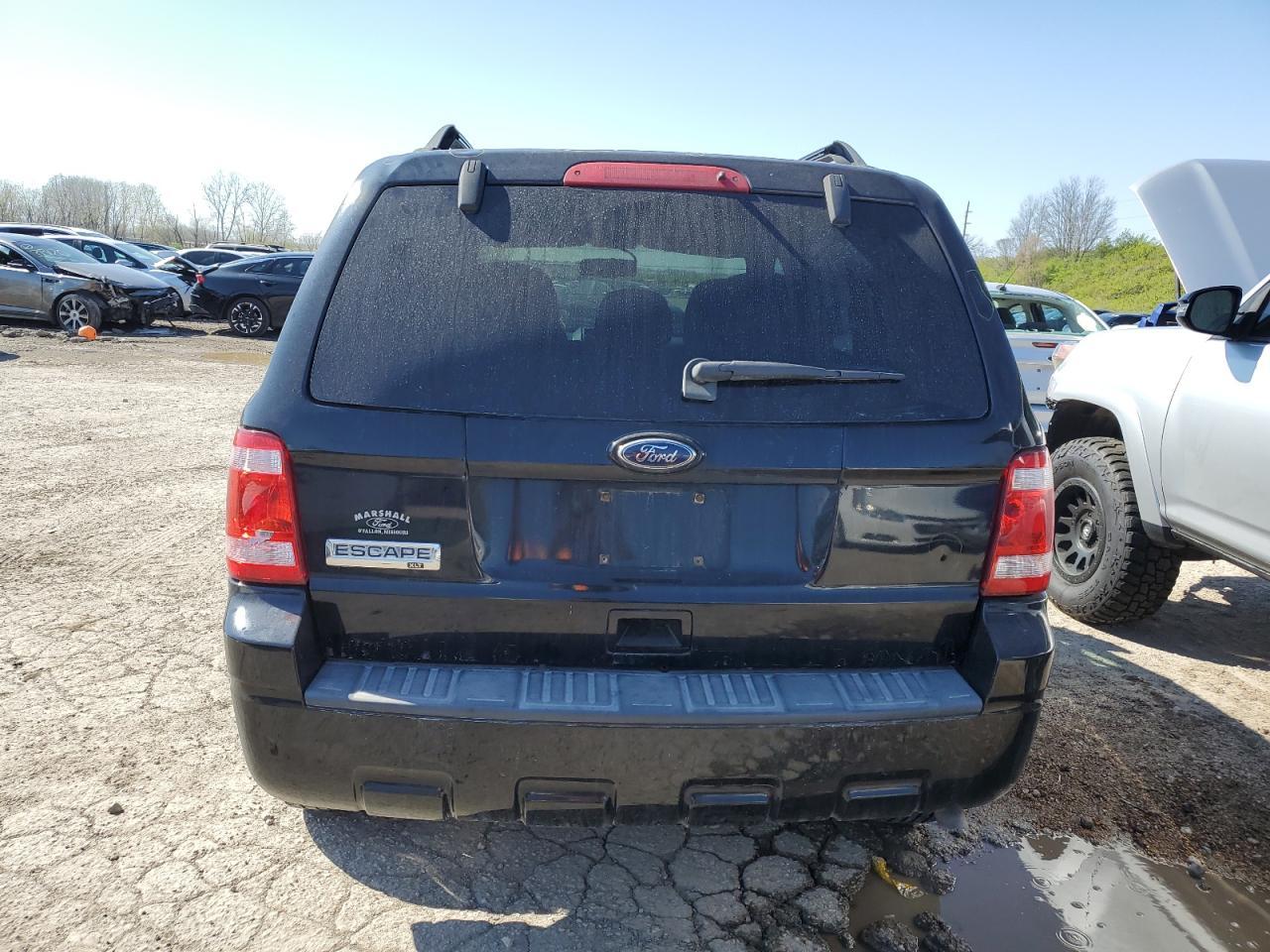 2010 FORD ESCAPE XLT - Image 6