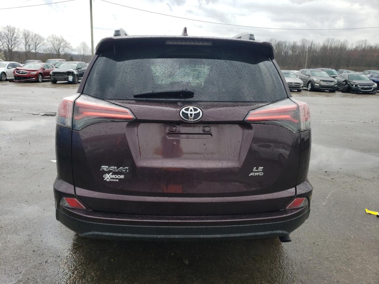 2016 TOYOTA RAV4 LE - Фото 6