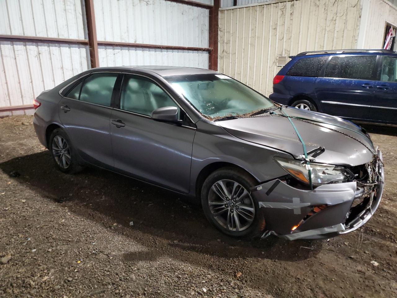 2017 TOYOTA CAMRY LE - Фото 4
