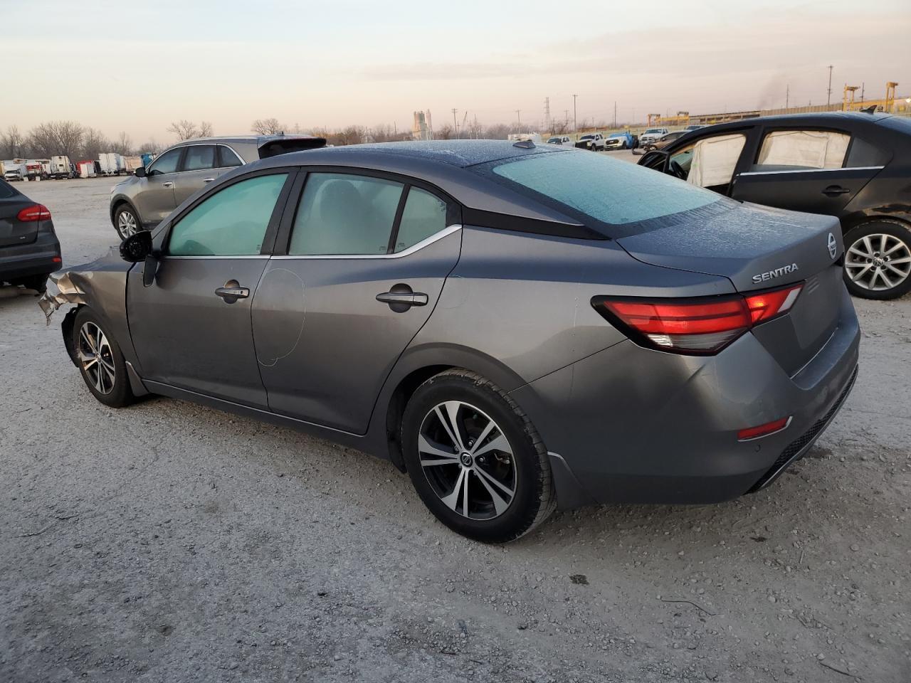 2020 NISSAN SENTRA SV - Фото 2
