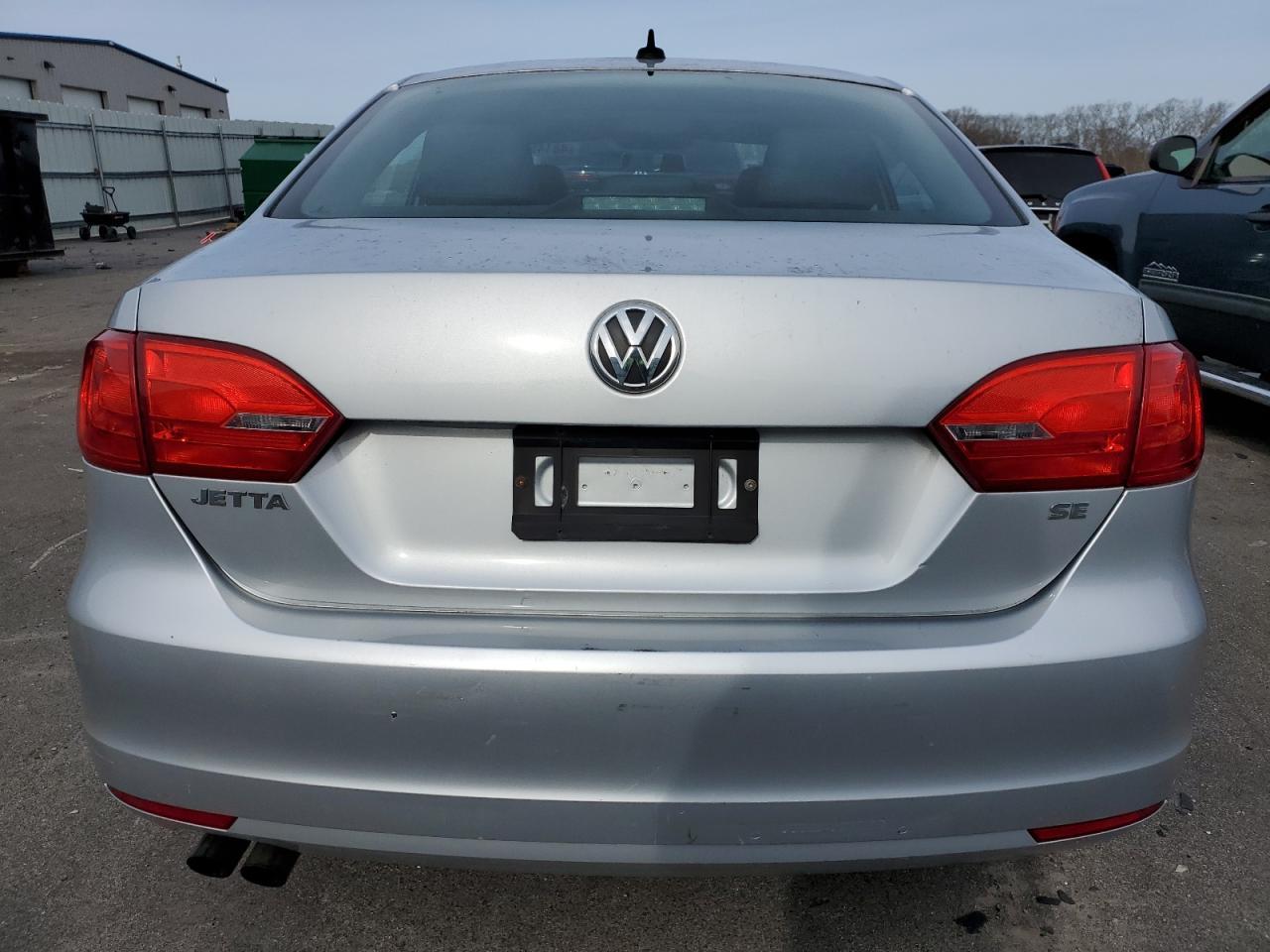 2014 VOLKSWAGEN JETTA SE - Фото 6