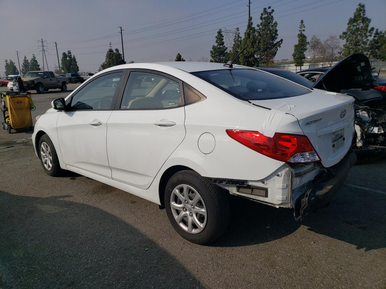2014 HYUNDAI ACCENT GLS - Image 2