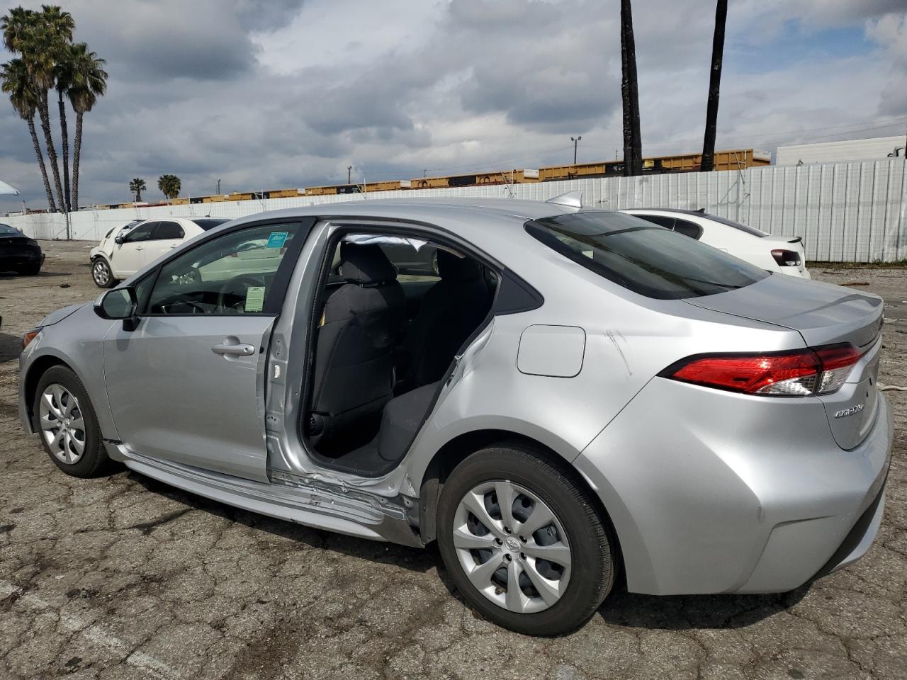 2020 TOYOTA COROLLA LE - Image 2