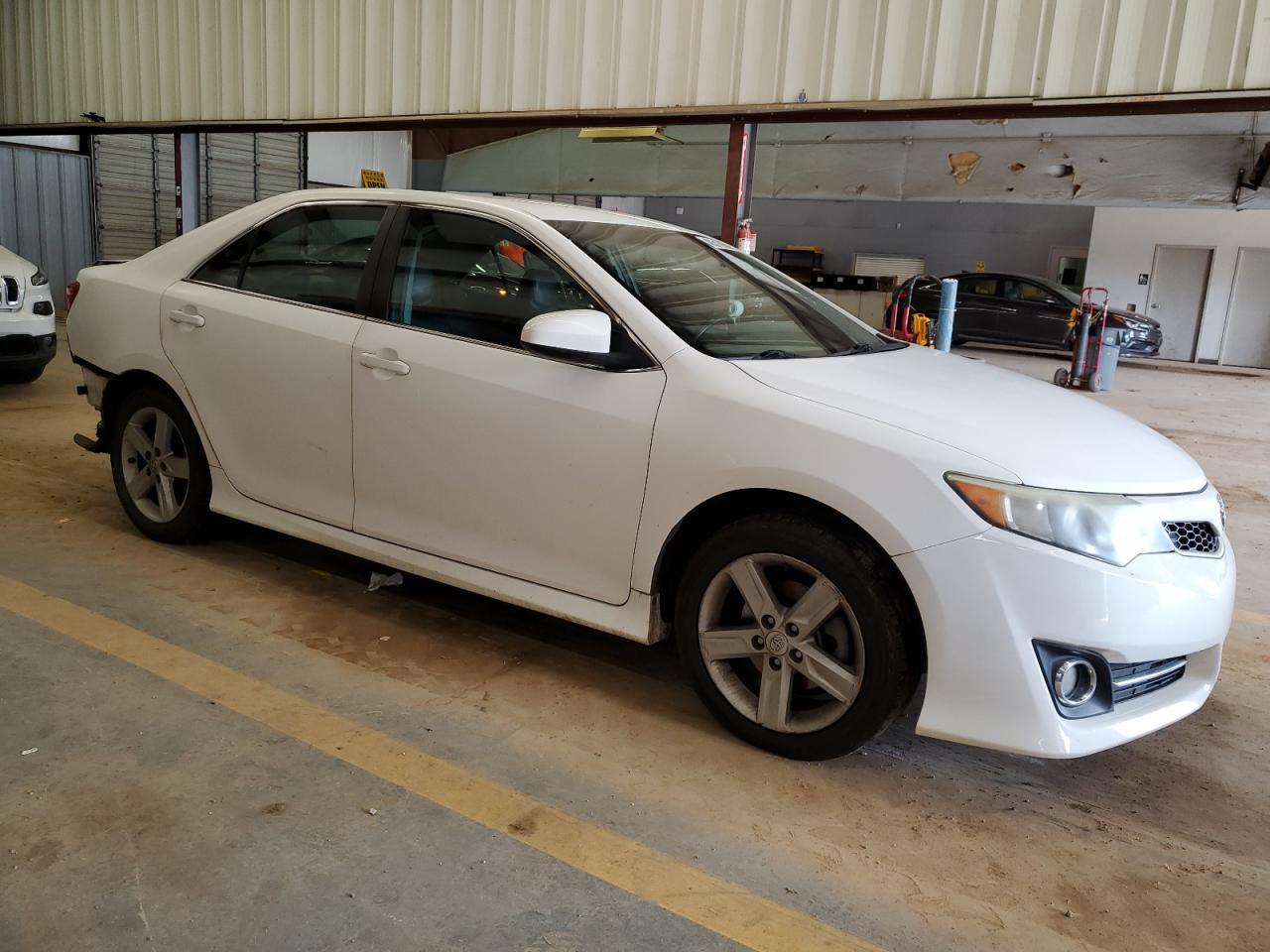 2013 TOYOTA CAMRY L - Image 4