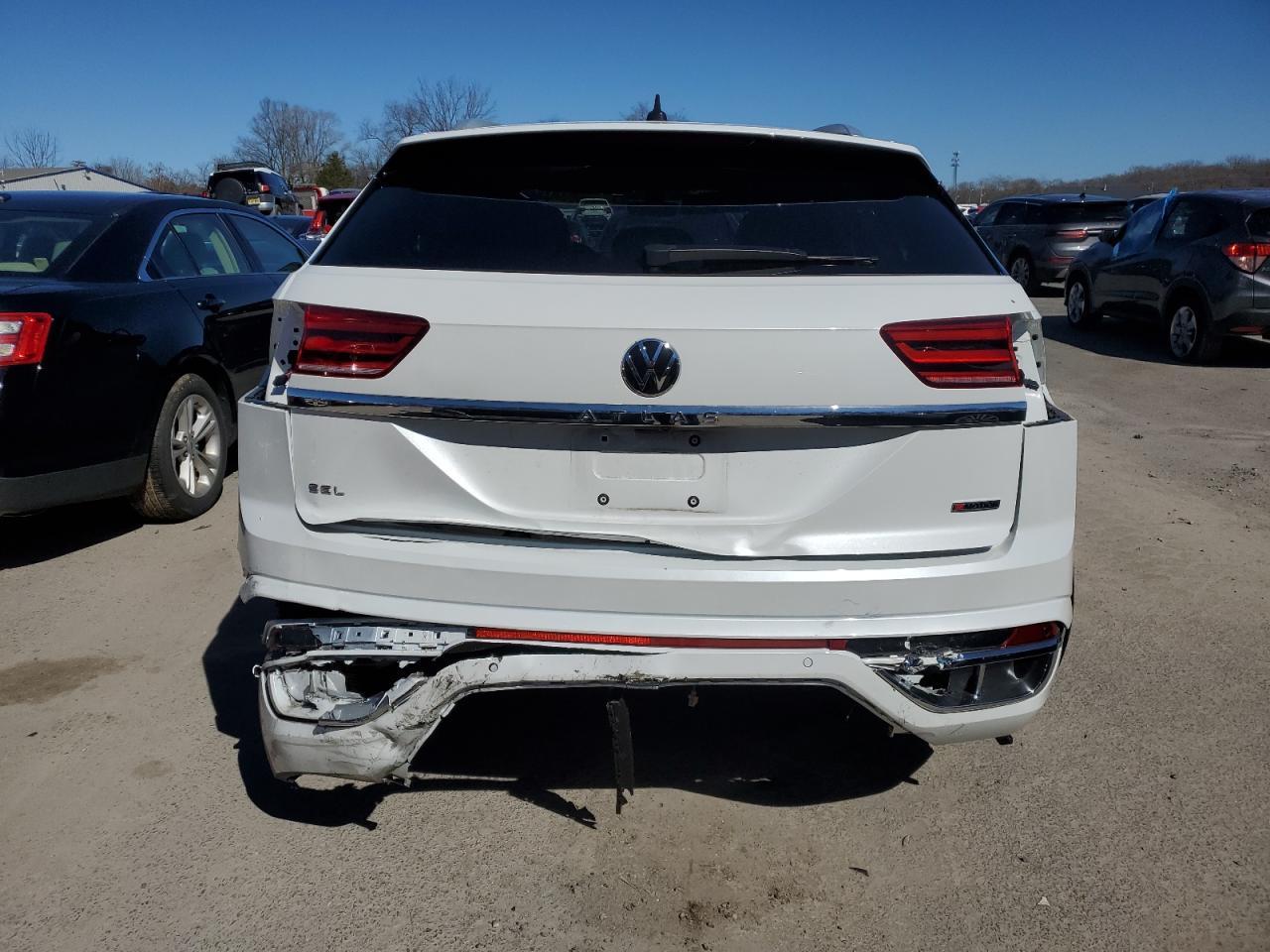 2022 VOLKSWAGEN ATLAS CROS - Фото 6