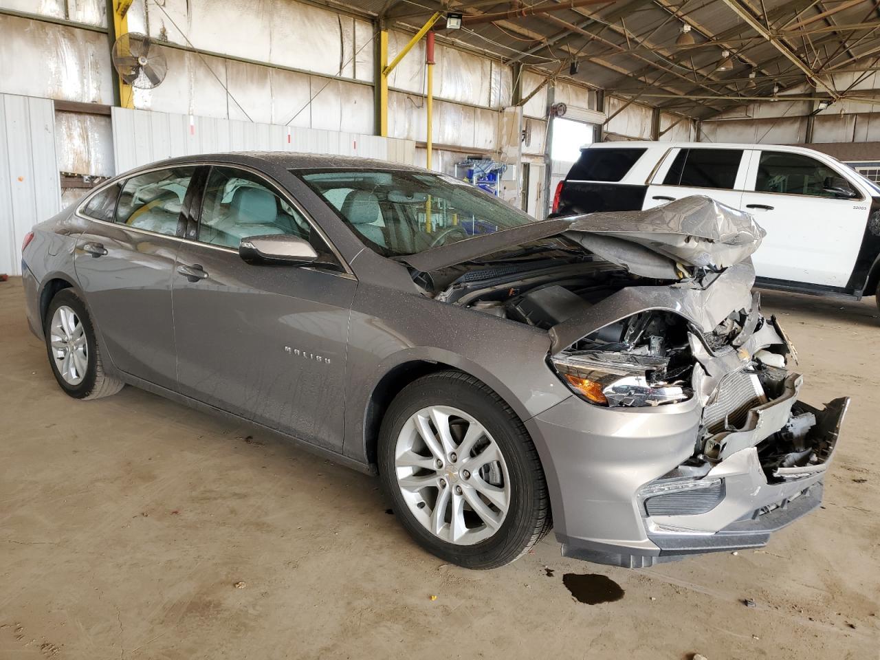 2017 CHEVROLET MALIBU LT - Image 4