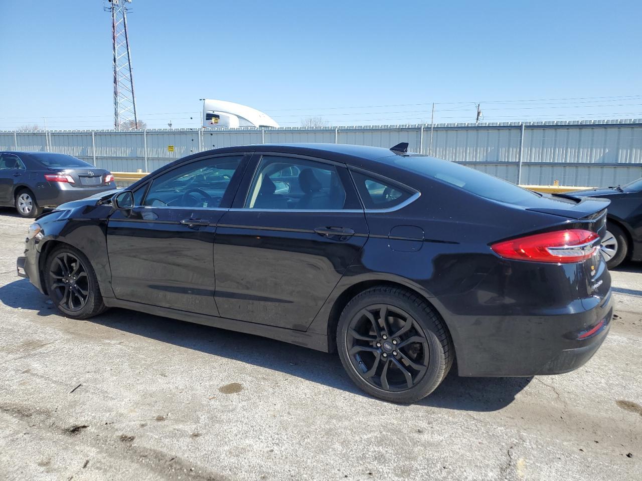 2020 FORD FUSION SE - Image 2
