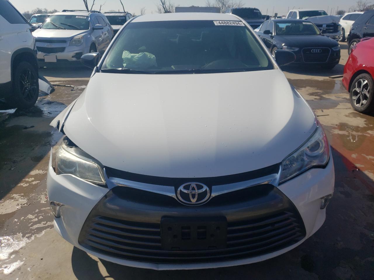 2015 TOYOTA CAMRY LE - Фото 5