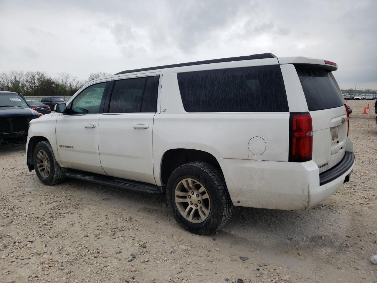 2016 CHEVROLET SUBURBAN C - Image 2
