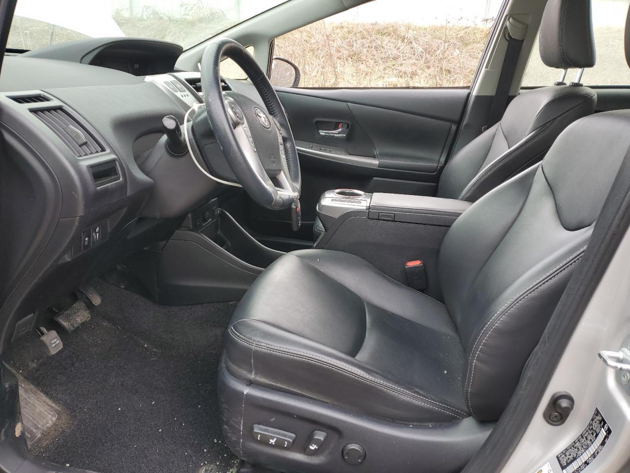2015 TOYOTA PRIUS V - Фото 7