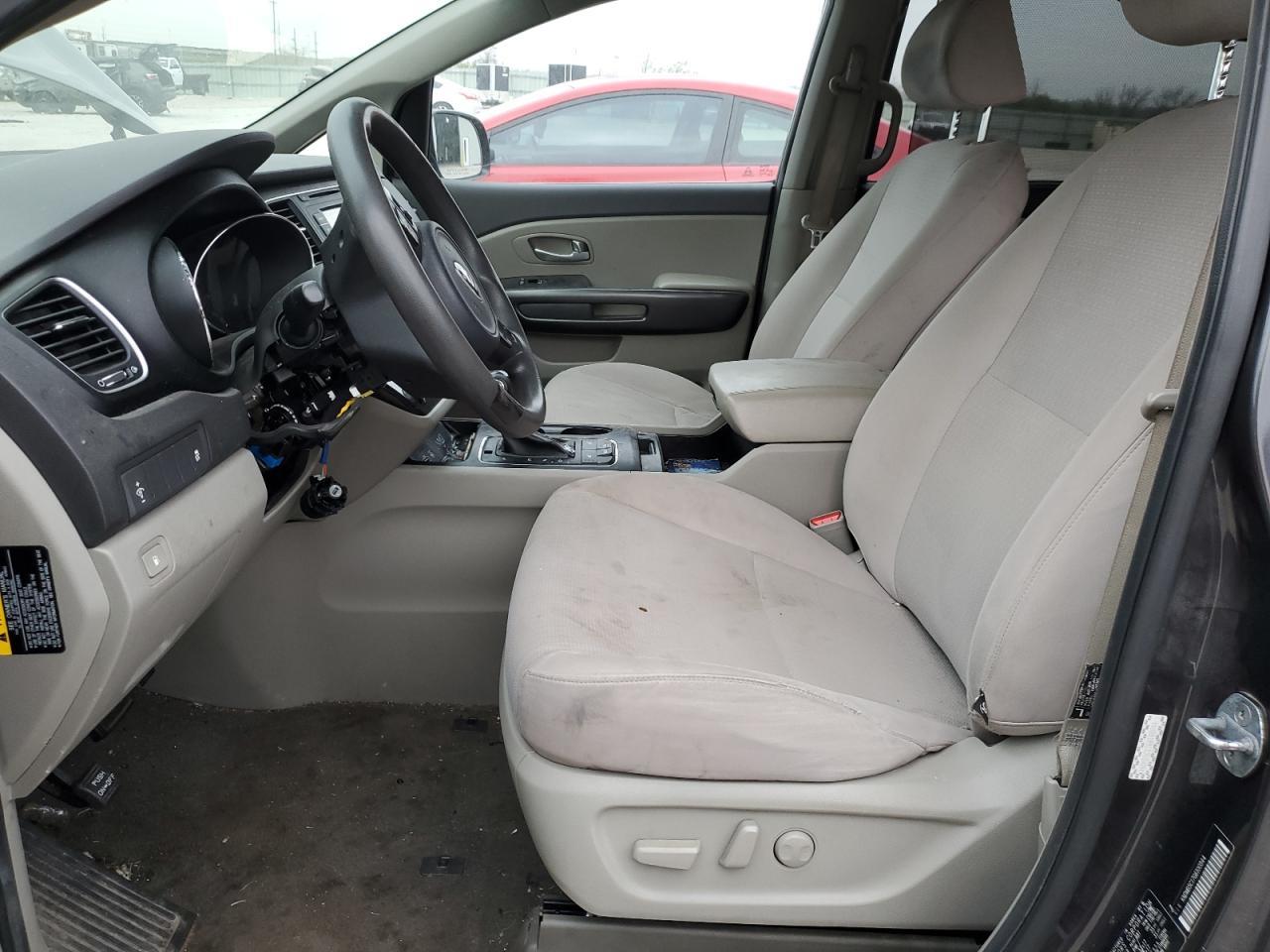 2016 KIA SEDONA LX - Image 7