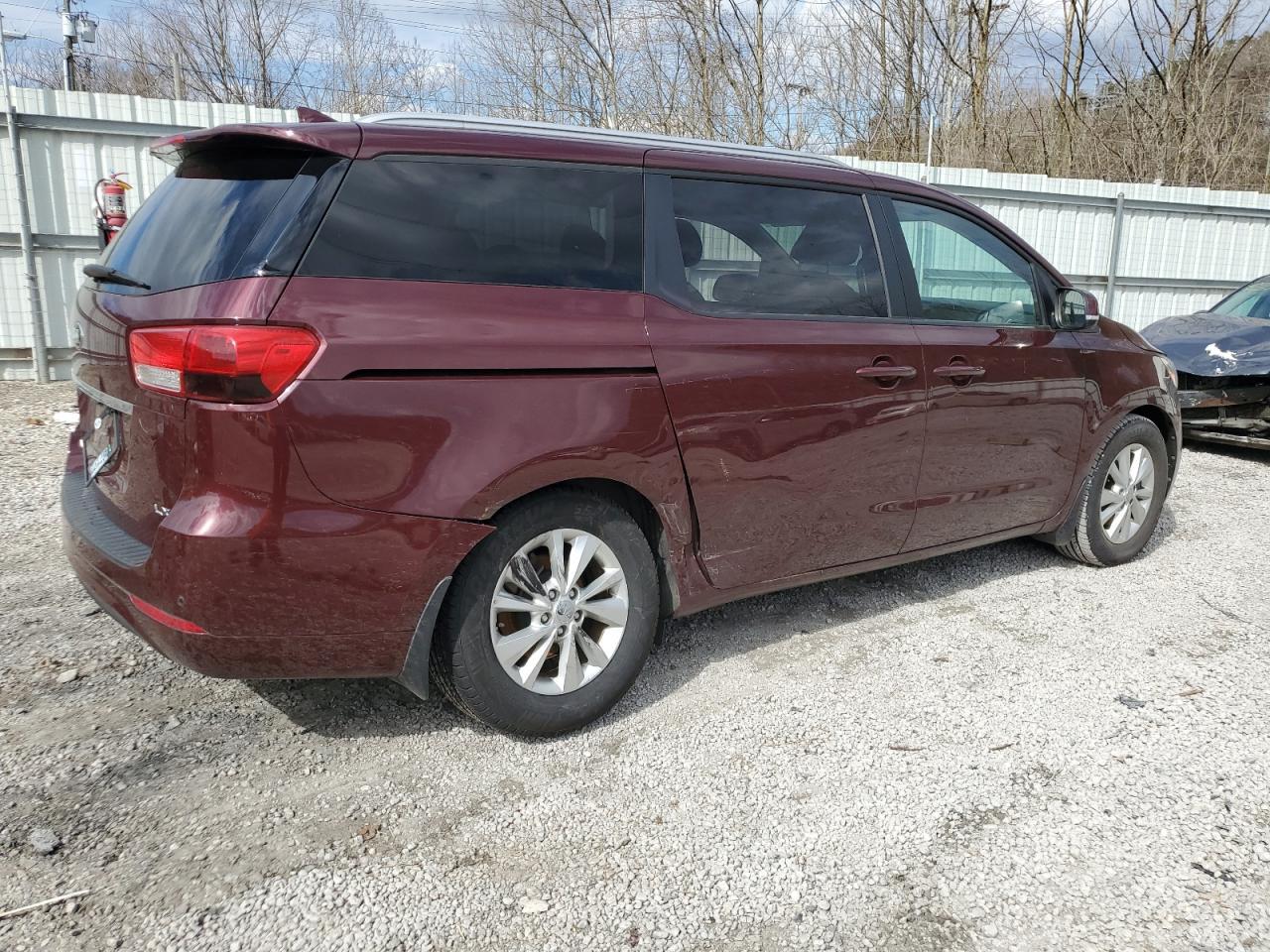 2016 KIA SEDONA LX - Image 3
