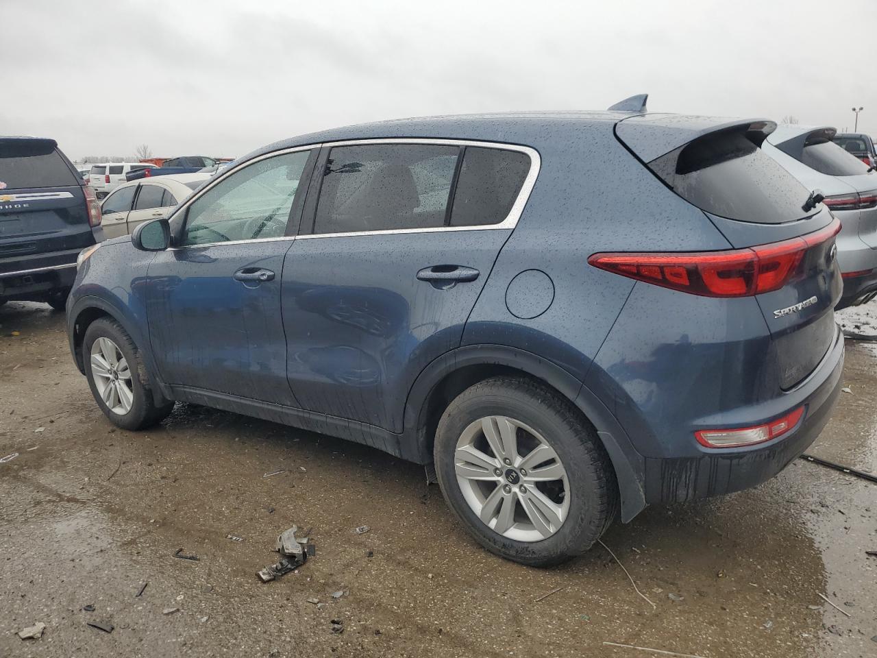 2017 KIA SPORTAGE L - Image 2