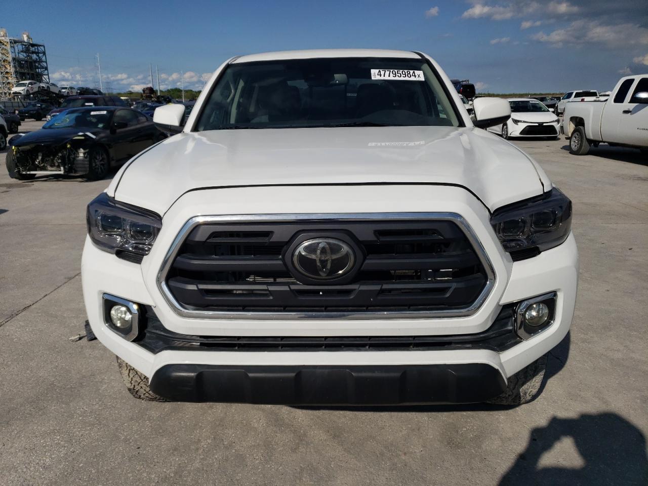 2018 TOYOTA TACOMA DOU - Фото 5