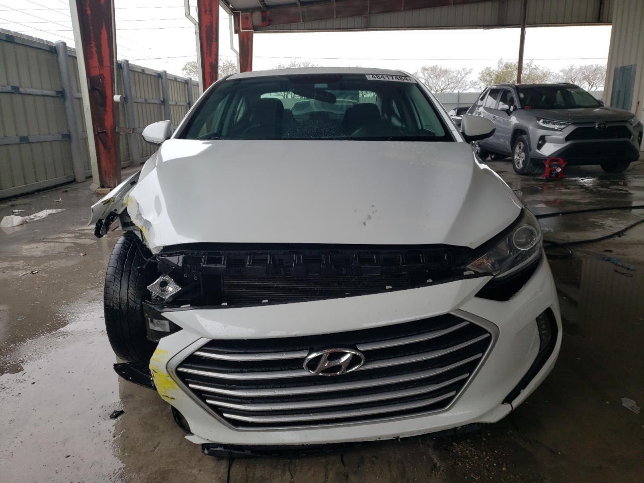 2017 HYUNDAI ELANTRA SE - Фото 5