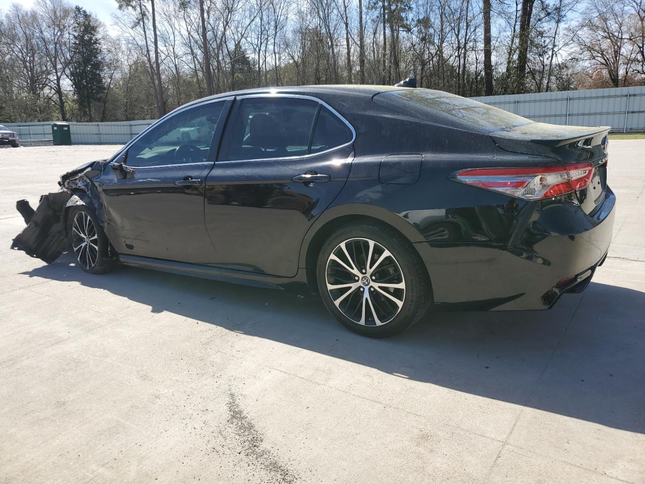 2019 TOYOTA CAMRY L - Фото 2