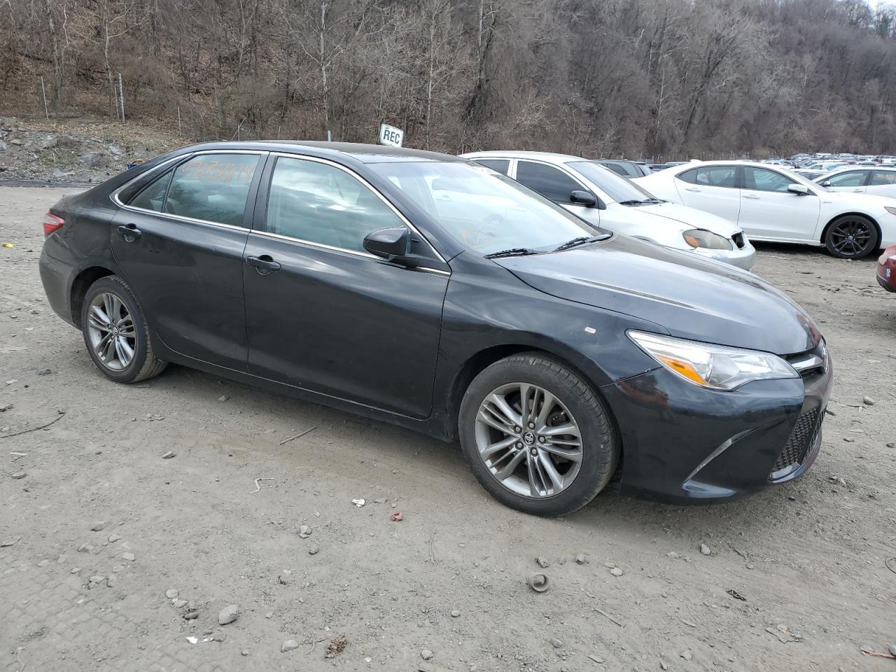 2016 TOYOTA CAMRY LE - Фото 4