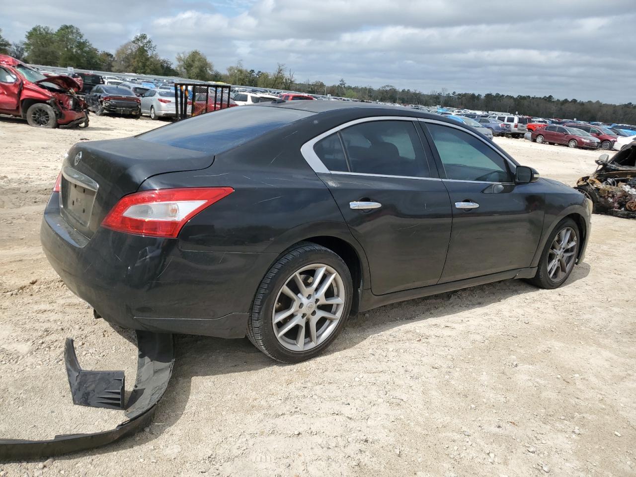 2011 NISSAN MAXIMA S - Фото 3