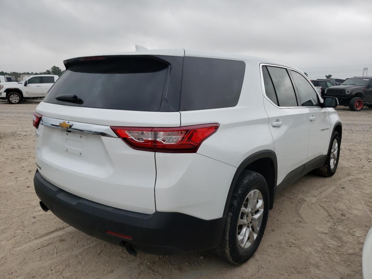 2020 CHEVROLET TRAVERSE L - Фото 3