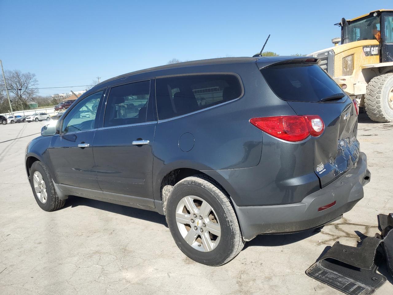 2011 CHEVROLET TRAVERSE L - Фото 2