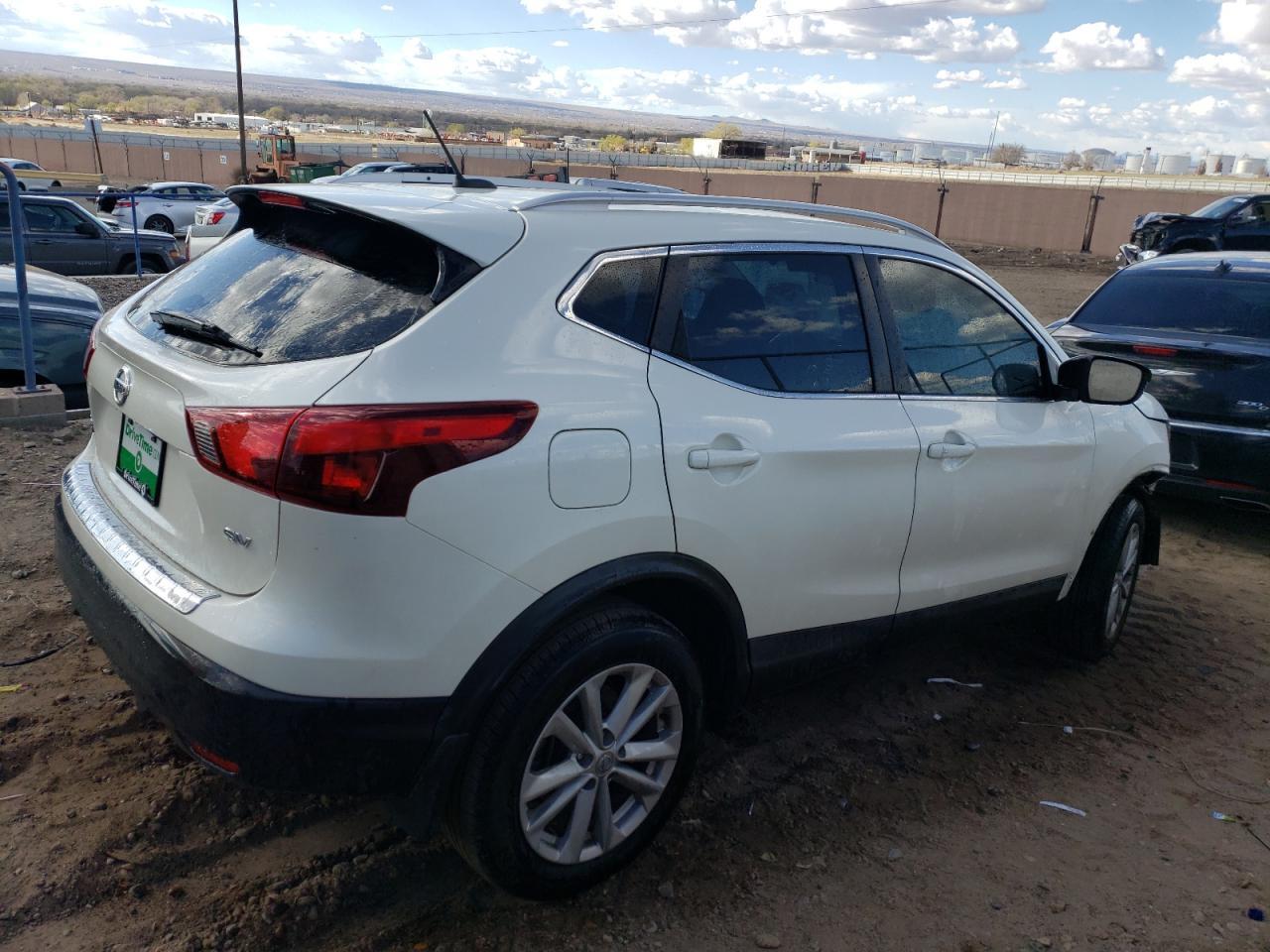 2017 NISSAN ROGUE SPOR - Image 3