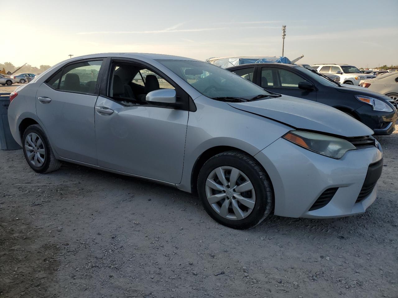 2014 TOYOTA COROLLA L - Фото 4