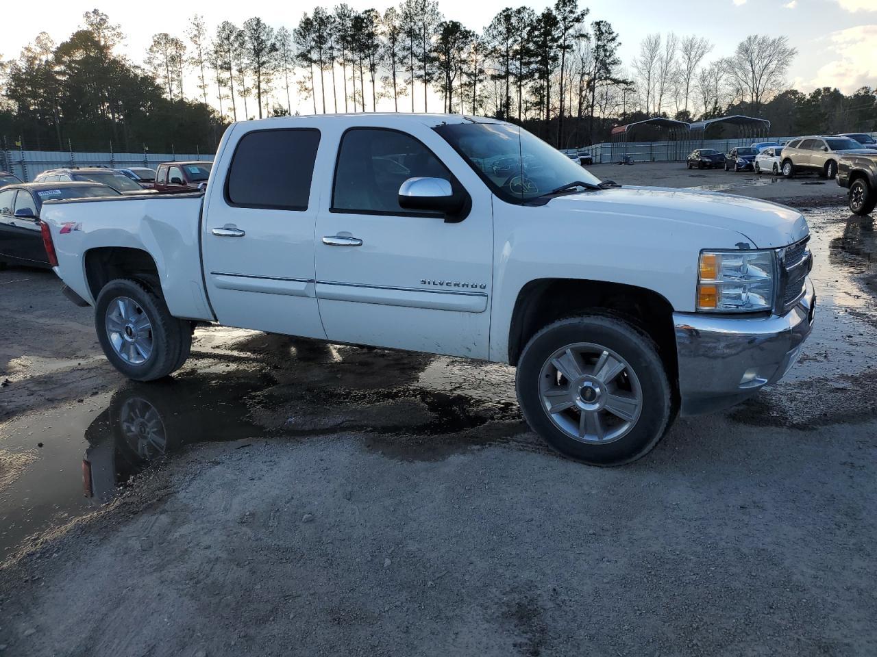 2012 CHEVROLET SILVERADO - Image 4