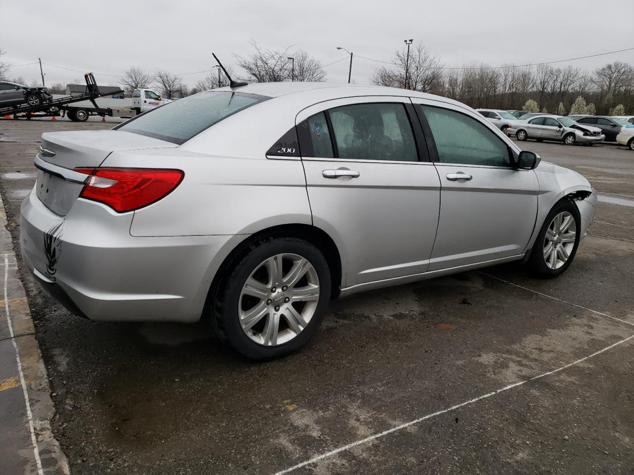 2012 CHRYSLER 200 LIMITE - Image 3