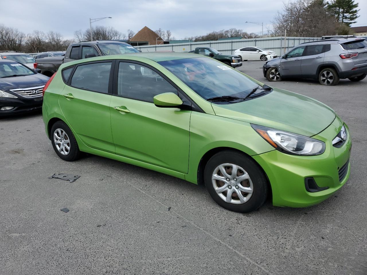 2014 HYUNDAI ACCENT GLS - Image 4