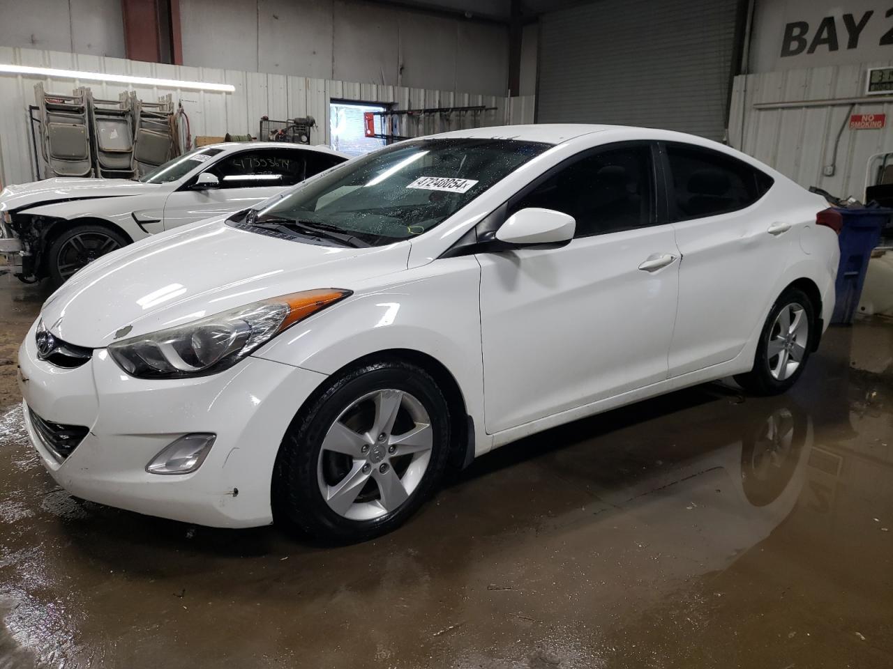 2013 HYUNDAI ELANTRA GL