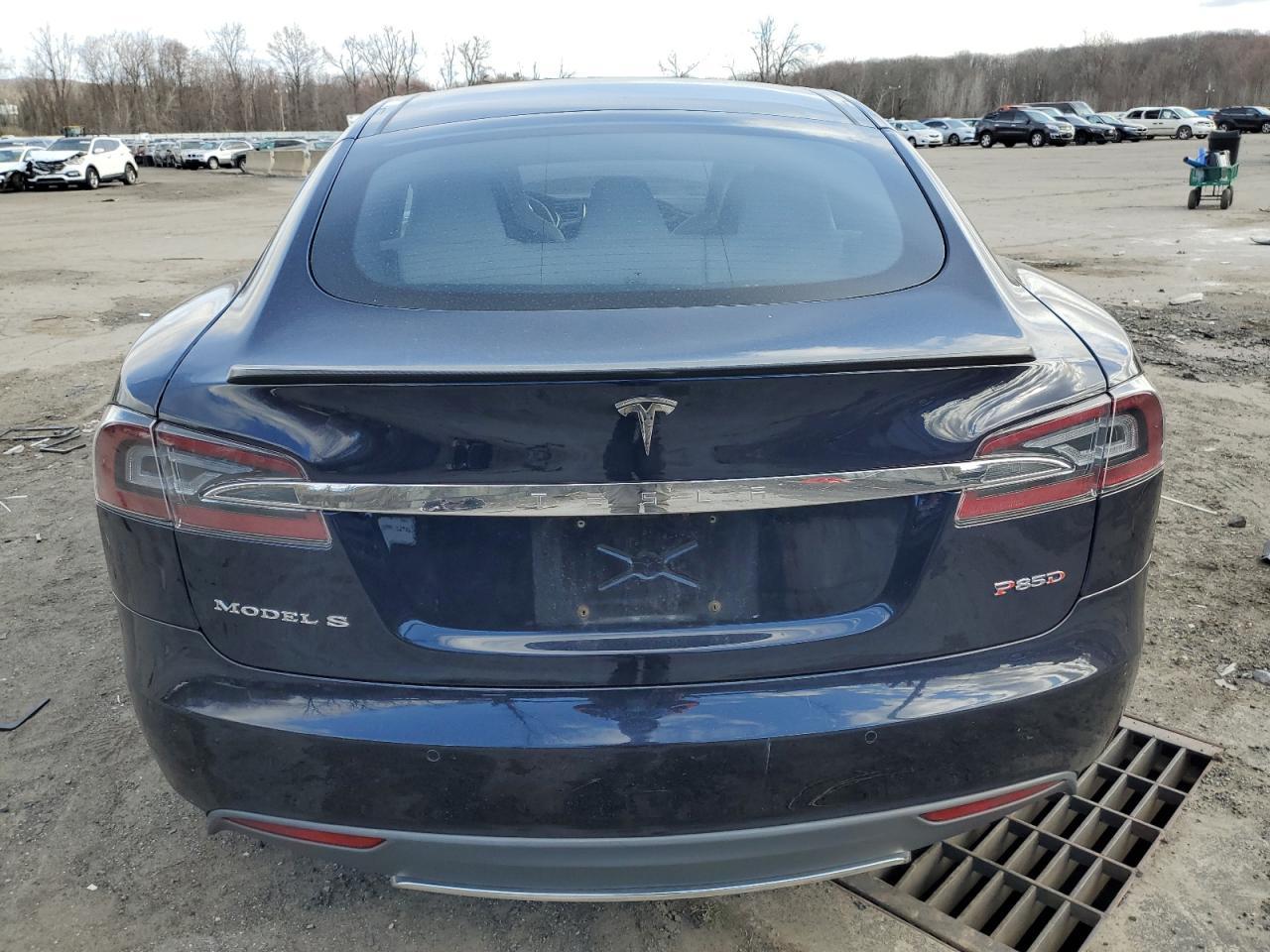 2015 TESLA MODEL S 85 - Фото 6