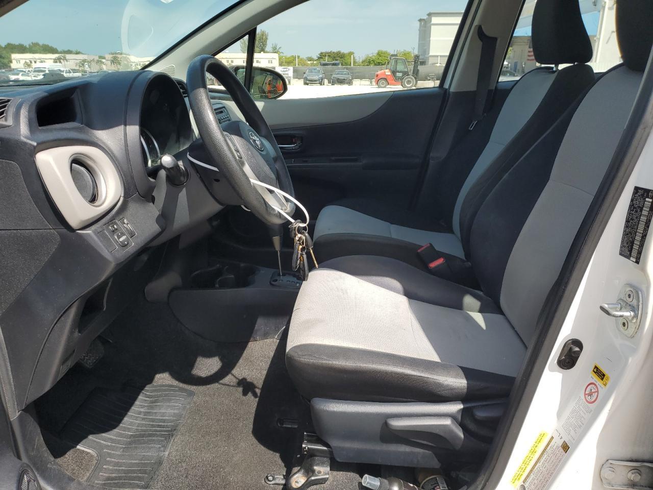 2013 TOYOTA YARIS - Фото 7