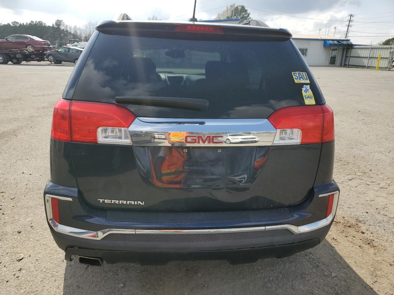 2016 GMC TERRAIN SL - Image 6
