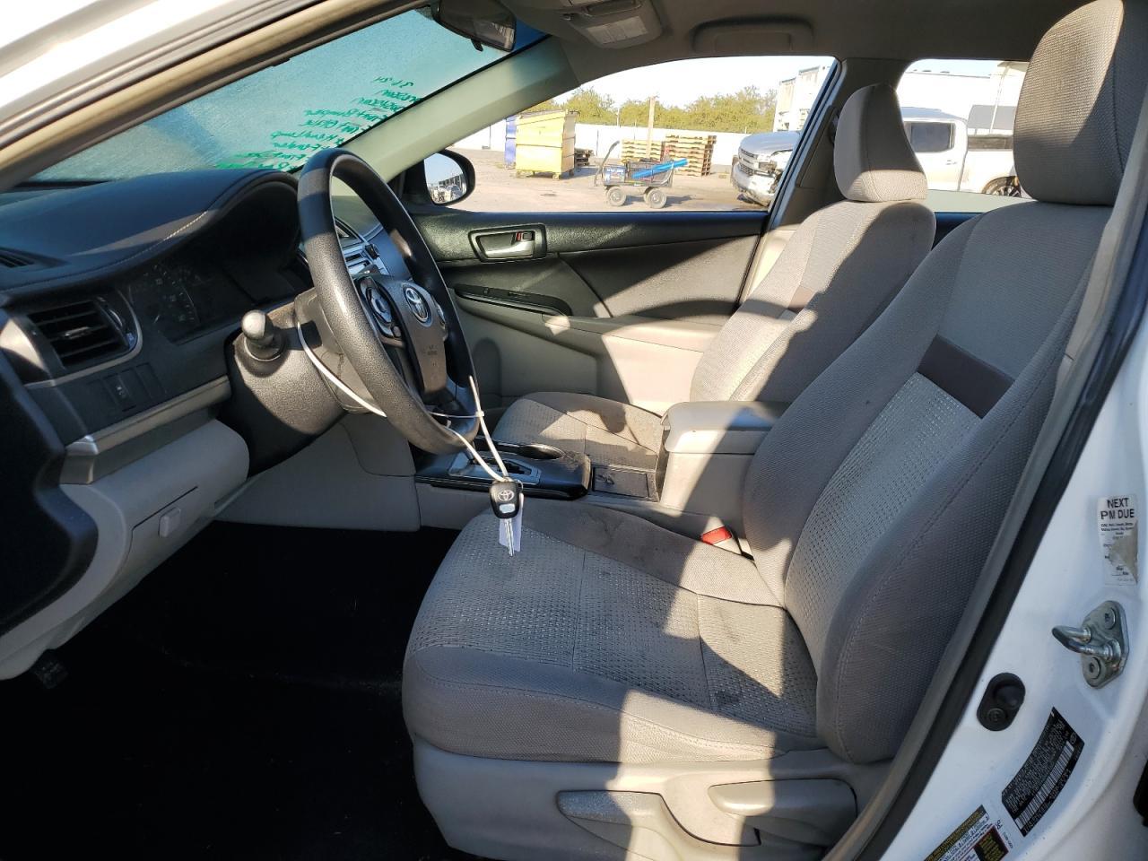 2013 TOYOTA CAMRY L - Фото 7