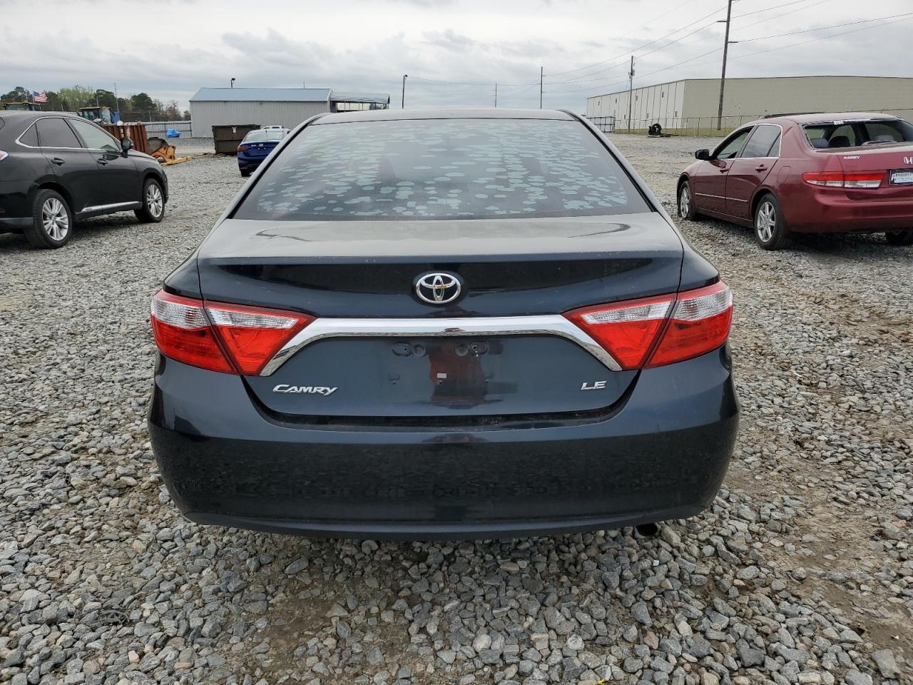 2016 TOYOTA CAMRY LE - Фото 6