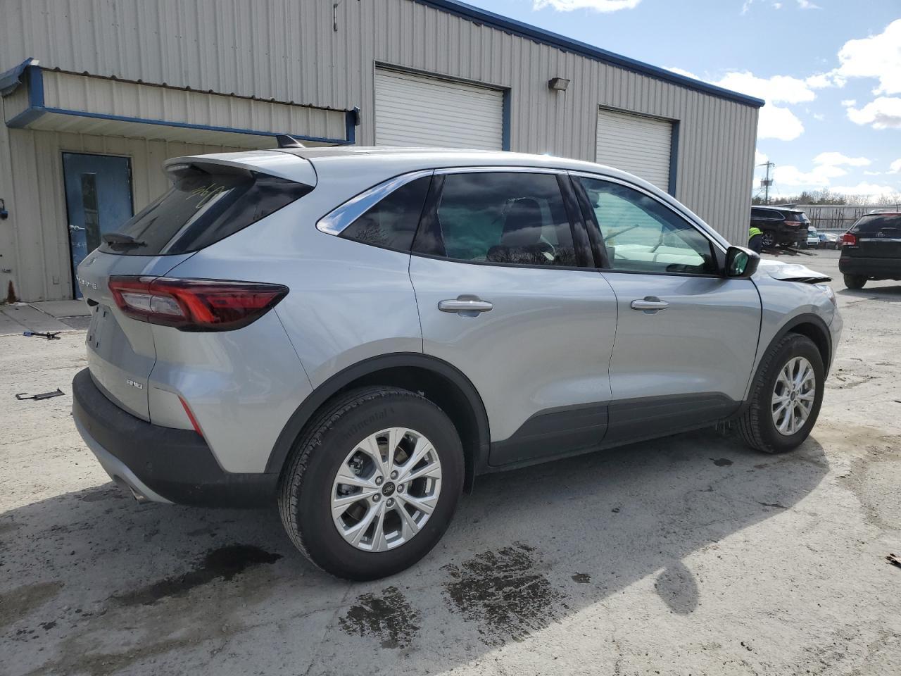 2023 FORD ESCAPE ACT - Image 3