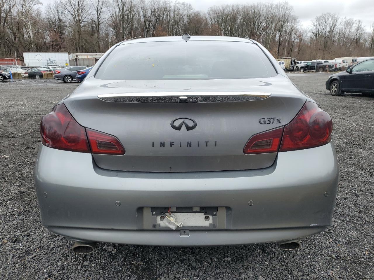 2012 INFINITI G37 - Image 6