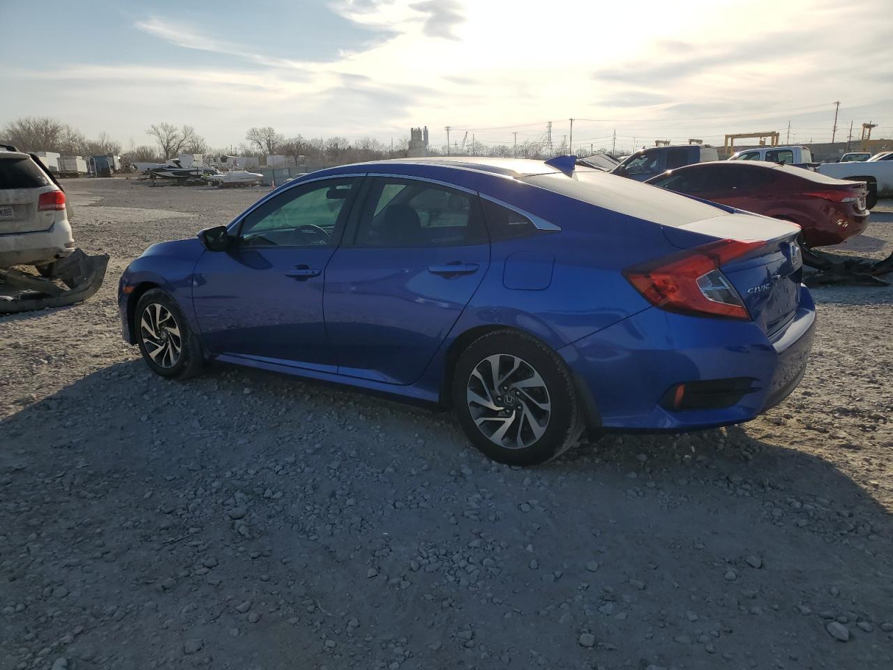 2018 HONDA CIVIC EX - Image 2