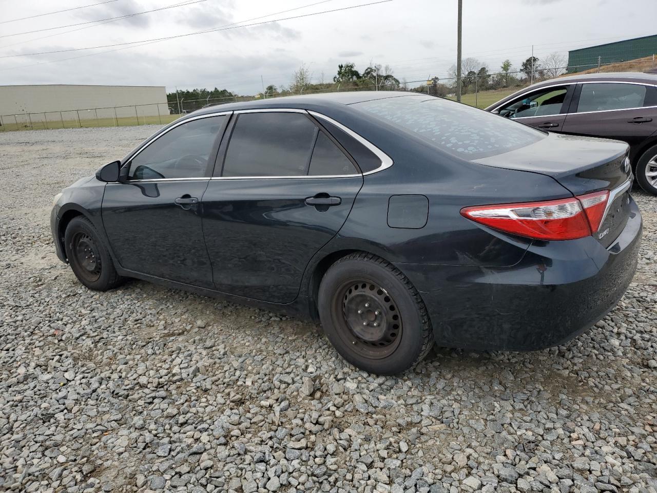 2016 TOYOTA CAMRY LE - Фото 2